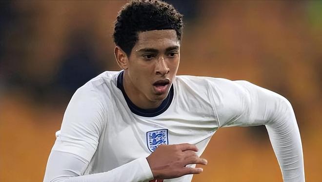 热刺旧将：弗兰克应该弃用门将维卡里奥，他实在过于平庸（前热刺球员建议弗兰克弃用维卡里奥：这位门将表现过于平庸）