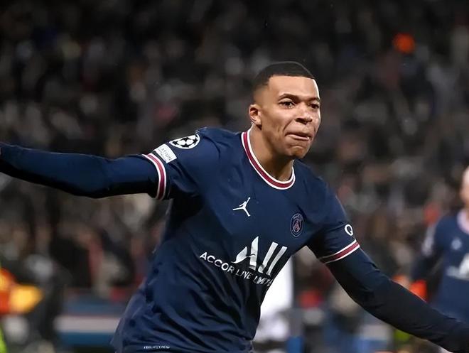 荷媒：范黑克不想与布莱顿续约，热刺和纽卡在关注他的情况（荷媒：范黑克无意与布莱顿续约，热刺与纽卡密切关注其动向）