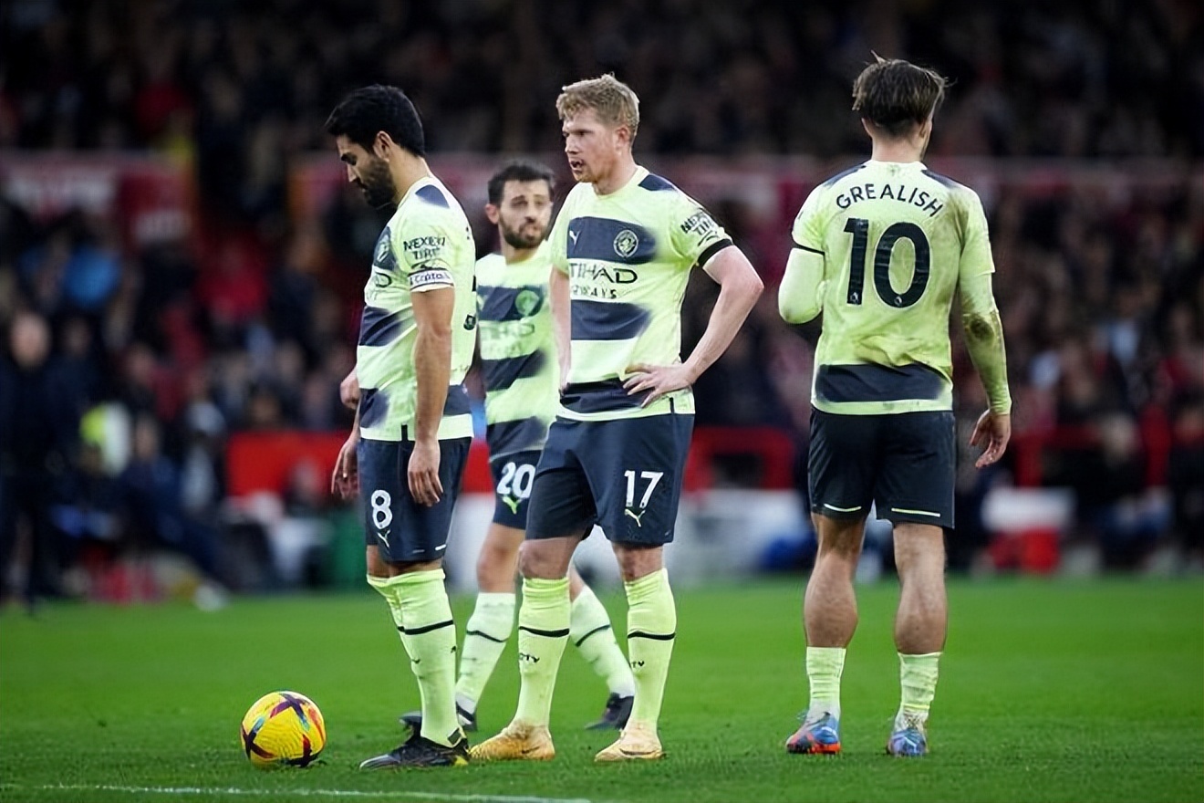 围绕着莱万与凯恩的转会传闻大家觉得拜仁会同意吗？（莱万、凯恩转会传闻四起：拜仁会放行吗？）