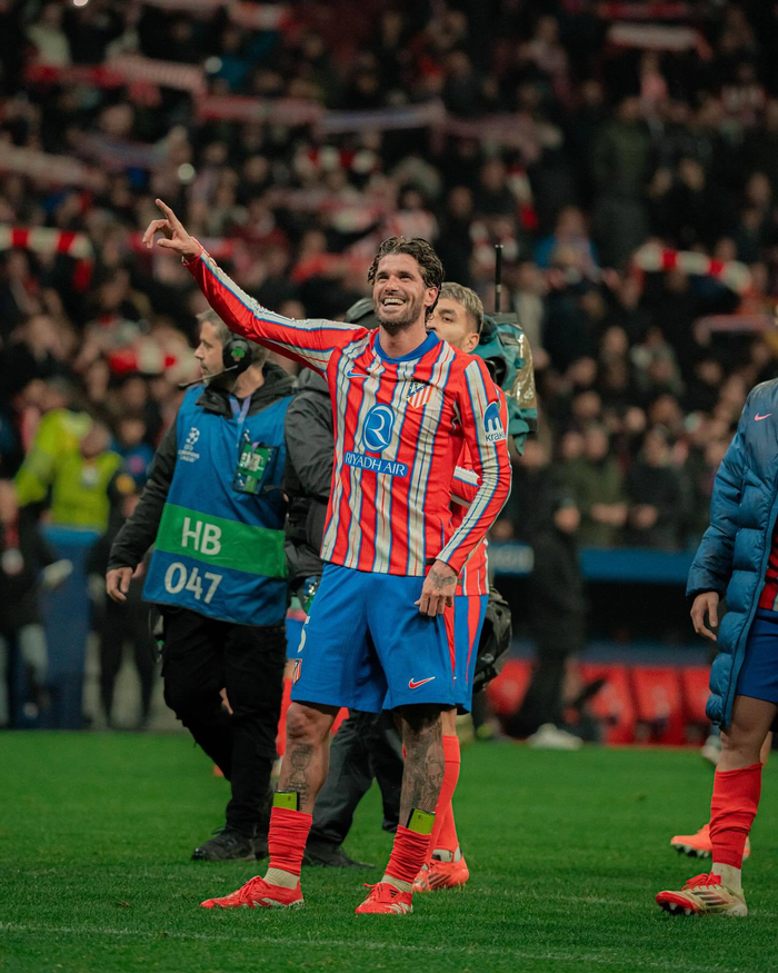 利物浦欧冠客场取分战平马竞（利物浦欧冠客场与马竞战成平局）