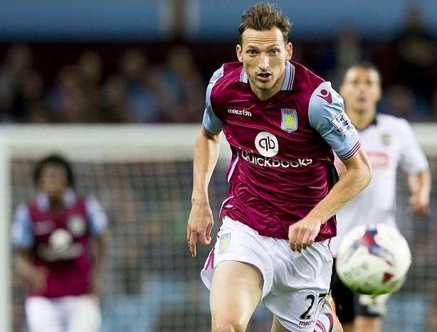 TA：赢球正成为枪手的一种习惯；诺伊尔在定位球防守上很脆弱（TA：阿森纳赢球已成常态；诺伊尔在定位球防守上显脆弱）