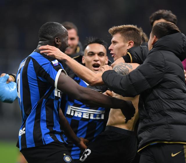 英超赛程提醒：切尔西对阵曼联,（英超对决预告：切尔西迎战曼联）