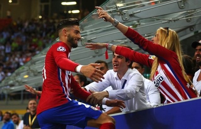 由于薪资微薄，意大利新闻工作者宣布在11月28日罢工（意大利记者因薪酬偏低将于11月28日罢工）