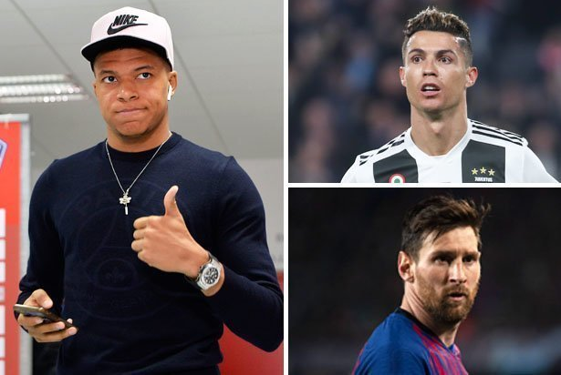 波媒：什琴斯尼在加盟巴萨前考虑参加波兰第七级别联赛（波兰媒体：什琴斯尼在签约巴萨前曾考虑去踢国内第七级联赛）