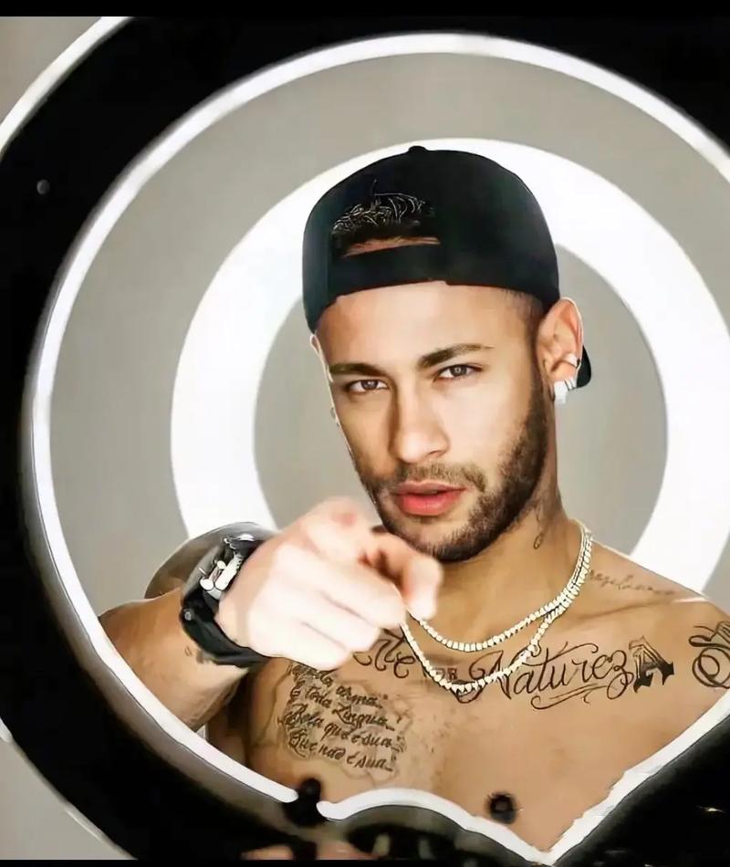 涉嫌在秘鲁进行诈骗？伊涅斯塔：完全否认这些指控（被指在秘鲁涉诈骗？伊涅斯塔回应：指控不属实）