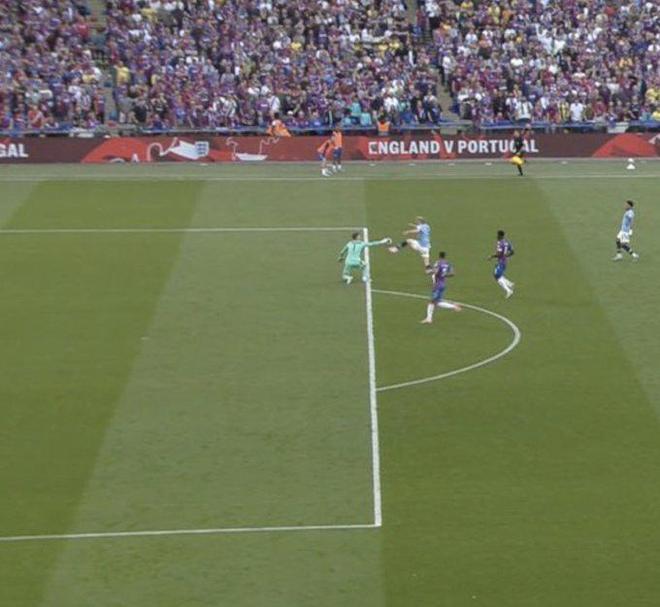 记者：米兰可能尝试冬窗送走圣地亚哥，然后再签更高效的前锋（记者称：米兰冬窗或放走圣地亚哥，转而引进效率更高的射手）