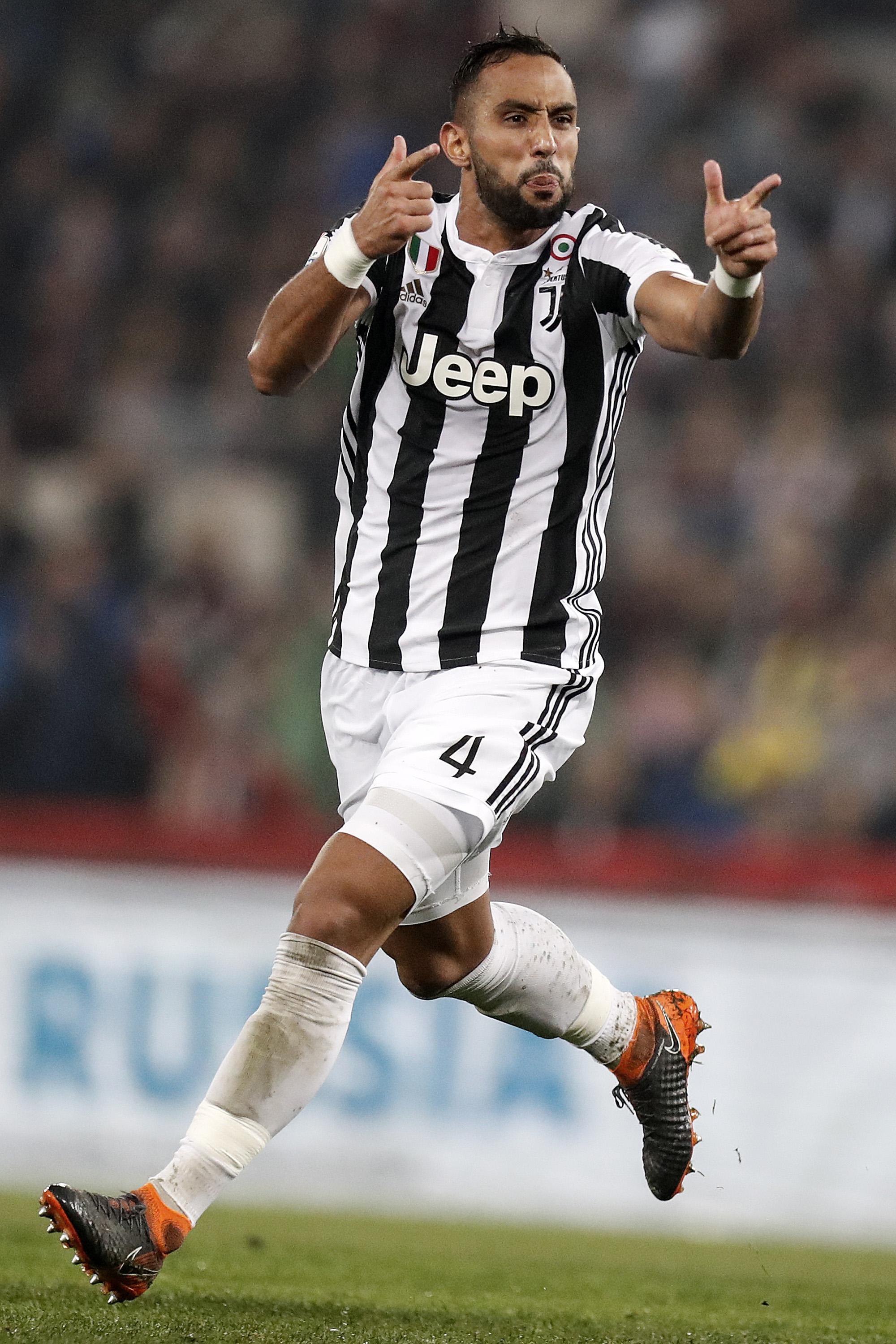 于根伟谈于汉超退役：联赛收官战的拥抱，有我对他的敬意（于根伟谈于汉超退役：联赛末轮那次拥抱，是我向他表达敬意）